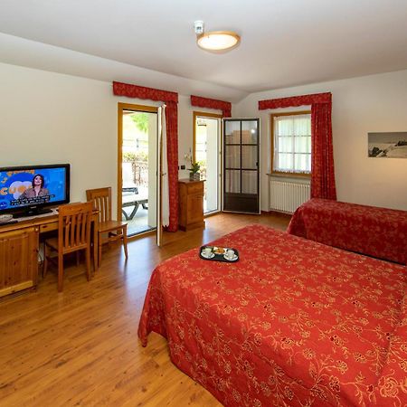Albergo Edelweiss - Larespa Crodo Exterior photo
