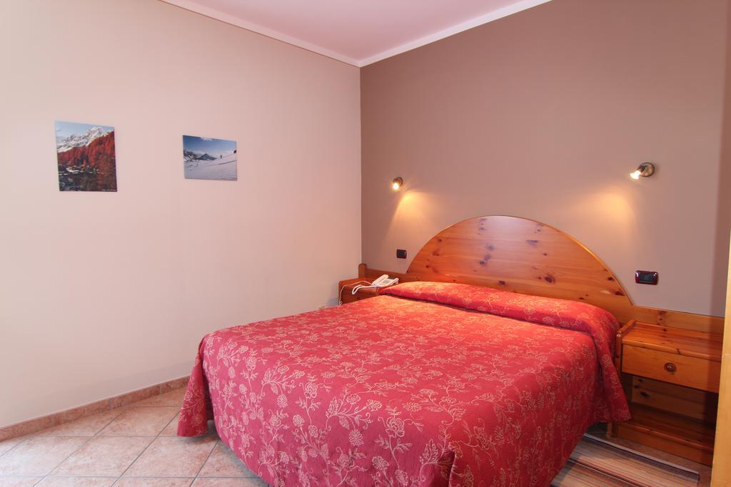 Albergo Edelweiss - Larespa Crodo Room photo