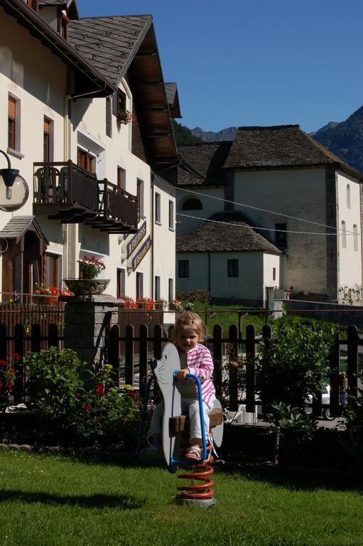 Albergo Edelweiss - Larespa Crodo Exterior photo